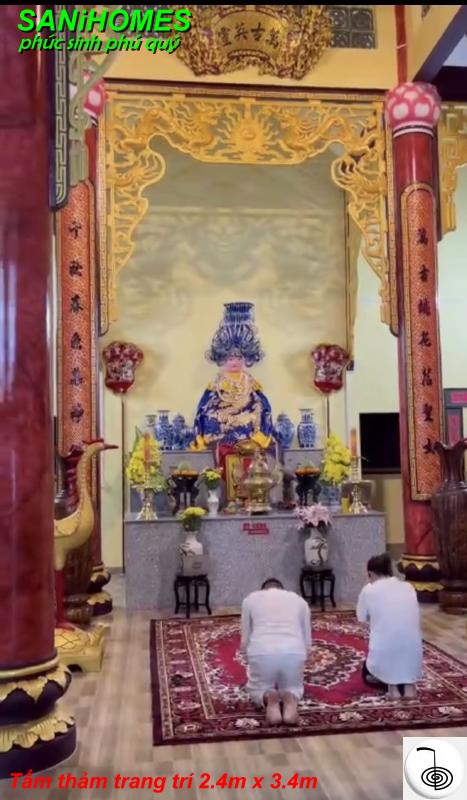 Thảm trải sàn ở đền Bà Dương Đông Phú Quốc
